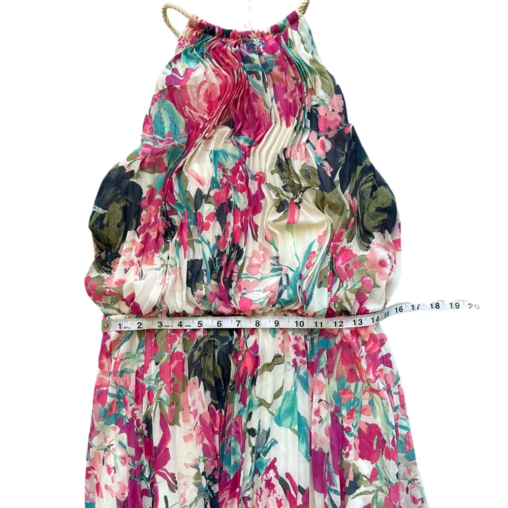 *SOLD* Plus Size Floral Maxi - Picture 11 of 15